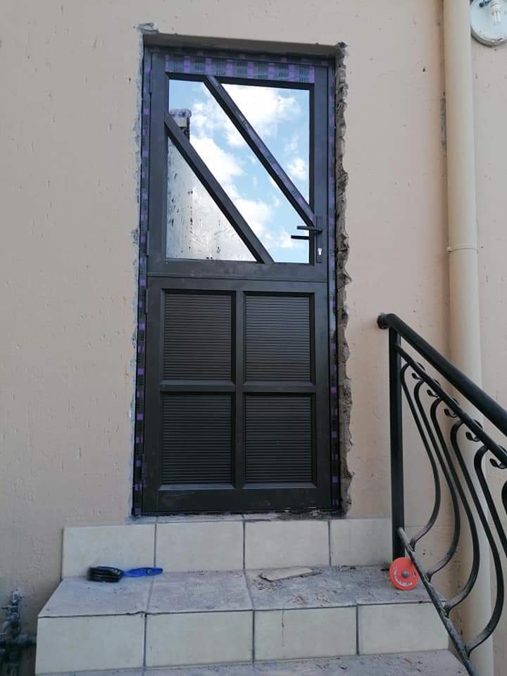 4e2845b5-1c5c-4c81-8557-dc9de2d8f8ab